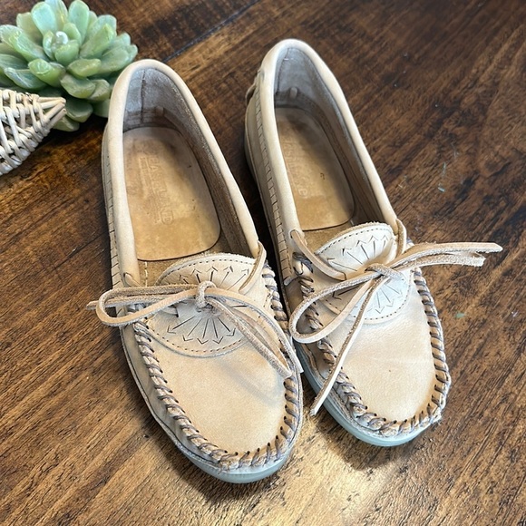 Eastland Shoes - Eastland Light Tan Leather Moccasin Loafers with Bow